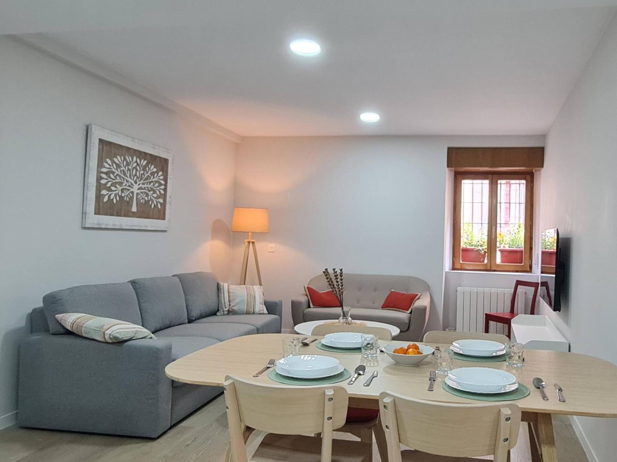 Apartmán Vut Reyna Beatriz Siguenza Exteriér fotografie